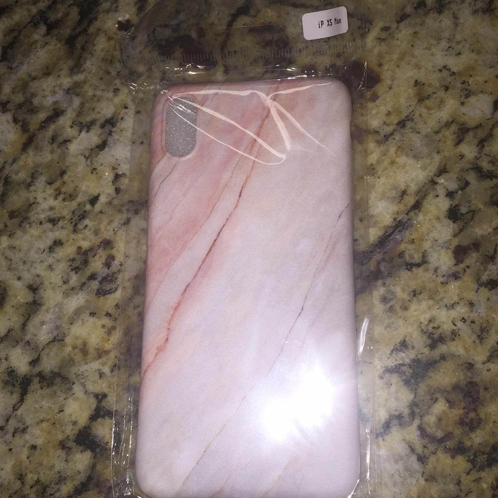 New in packaging iPhone XS Max case.